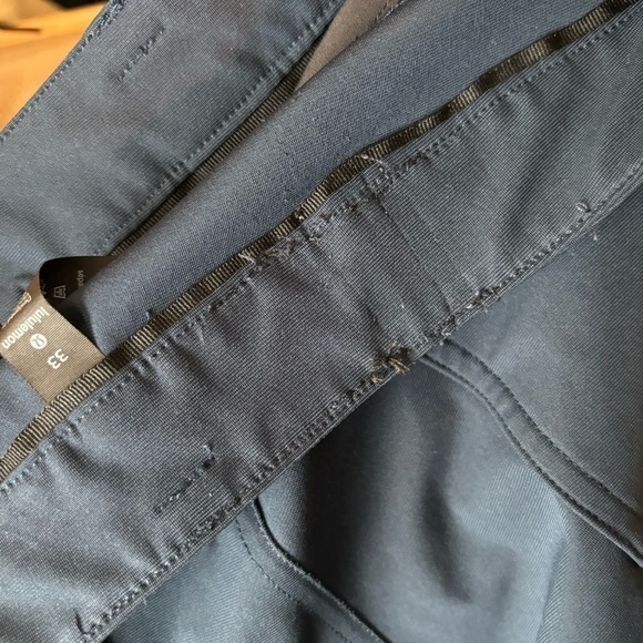 Lululemon men’s ABC pants in True Navy. Size 33 - Picture 13 of 16